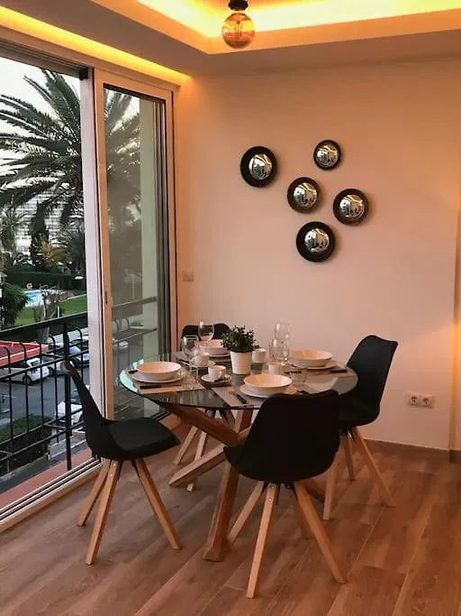 La Roca Brasil 2 Bed & 2 Bathroom Apartment Seaview Torremolinos Bajondillo 0*,  Hiszpania